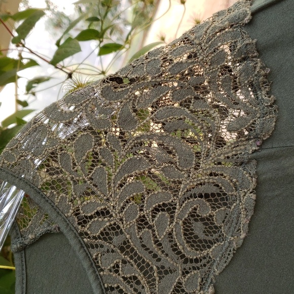 OLD NAVY Dark Green Lace TOP SZ. LG. NWOT - Picture 4 of 10